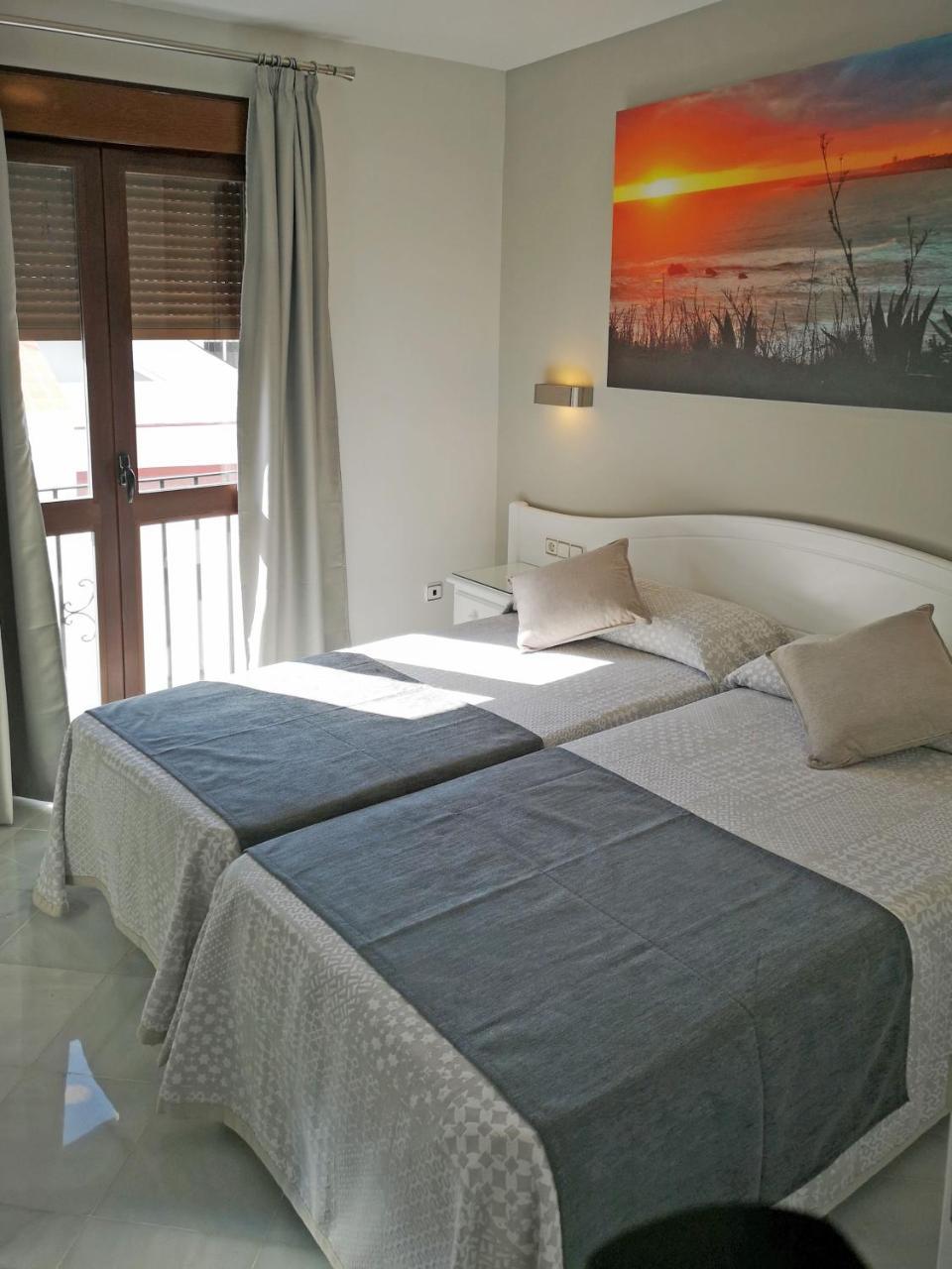 Hostal Bodega كونيل ذي لا فرونتيرا المظهر الخارجي الصورة